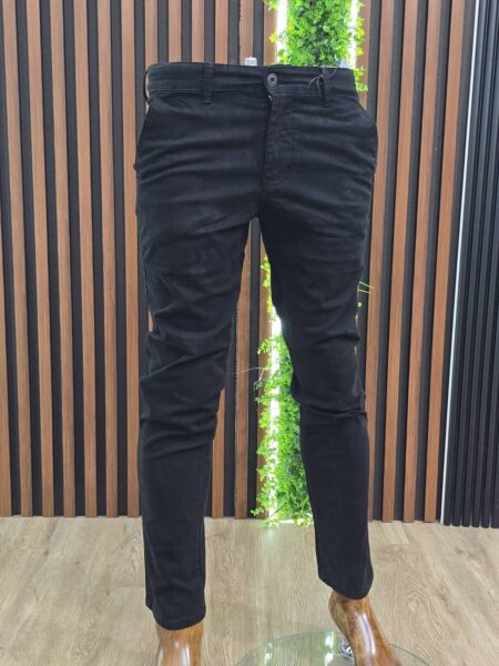Muške Chino pantalone iz Italije – crne