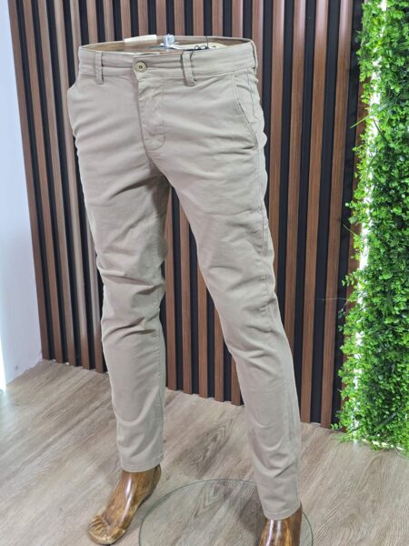 Muške Chino pantalone iz Italije – bež